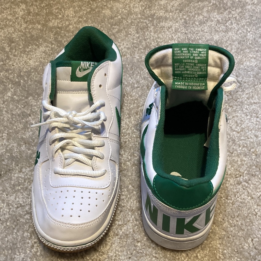 Nike Terminator Low Four Leaf Clover. Size 8 Women’s, 6 Youth. Great Condition - Picture 5 of 6